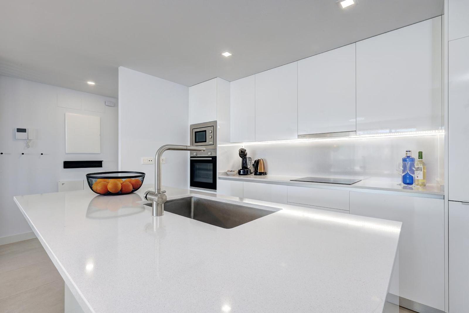 Estepona Place - Spacious Family City Apartment מראה חיצוני תמונה