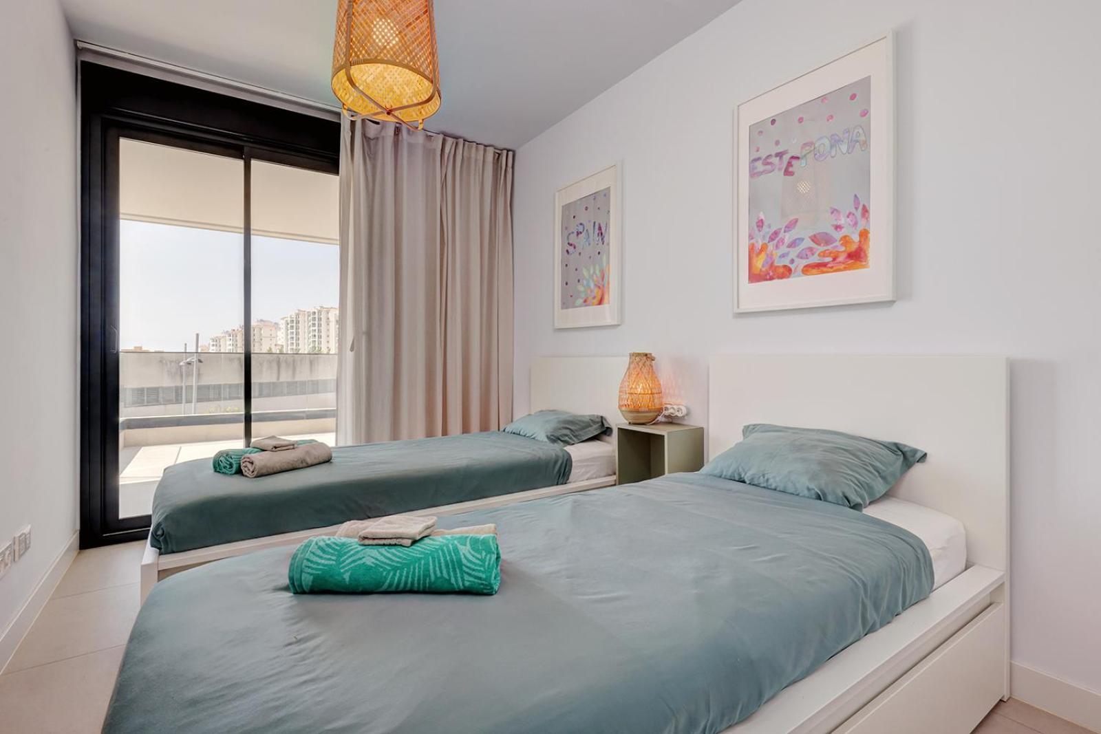 Estepona Place - Spacious Family City Apartment מראה חיצוני תמונה